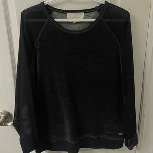 VINCE CAMUTO BLACK LONG SLEEVE TOP